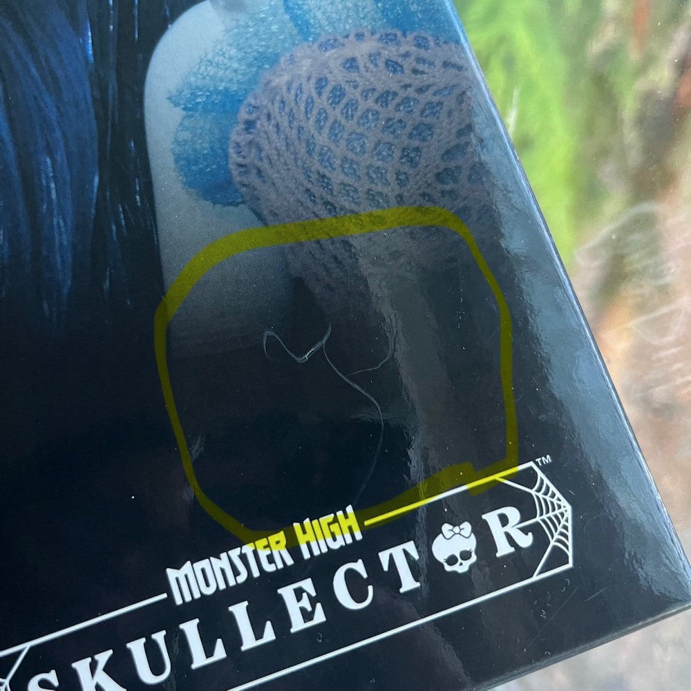 Monster High Skullector Corpse Bride Doll - Picture 5 of 16